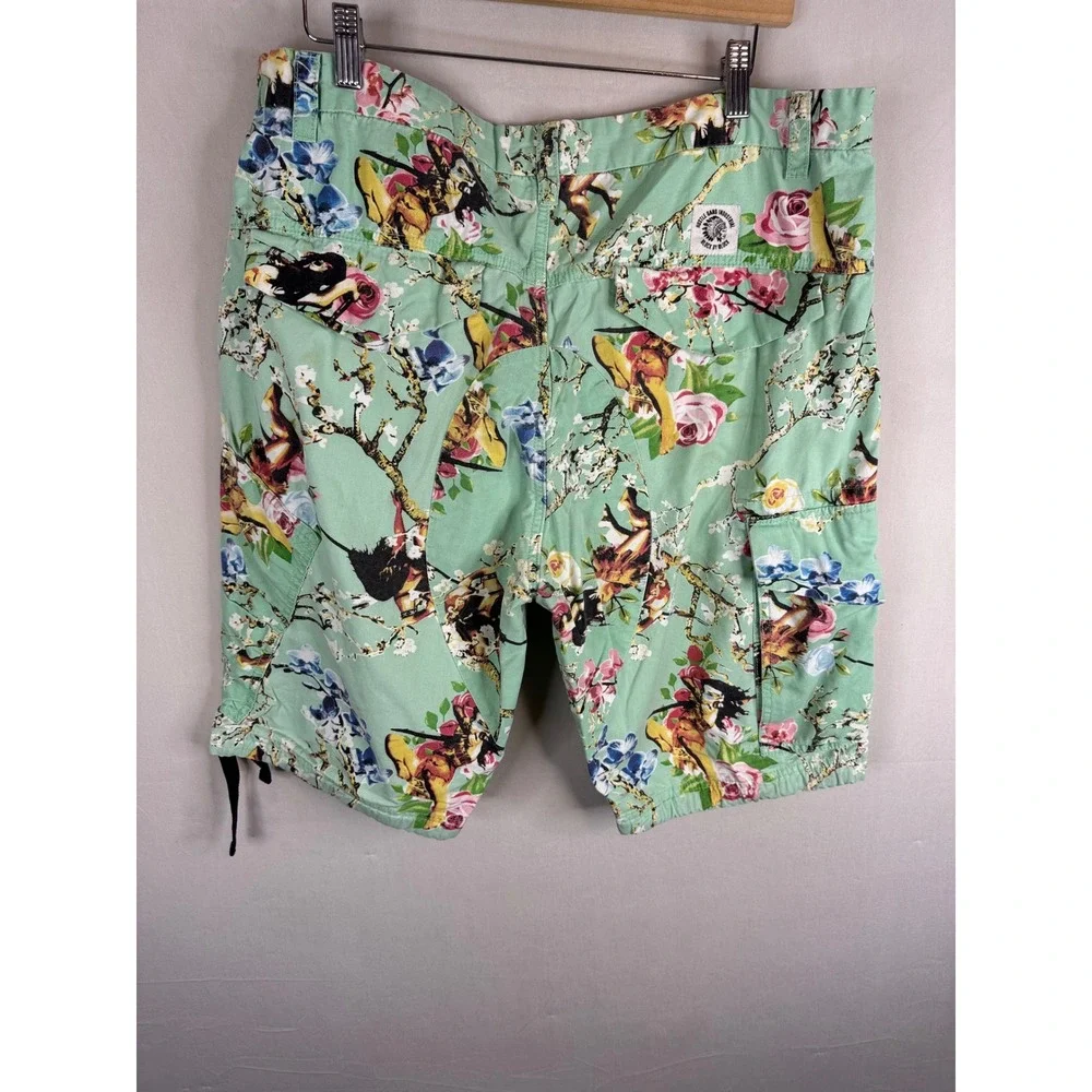 Hustle Gang Men Mint Green Pin Up Floral Graphic Cargo Shorts Size 36 Streetwear